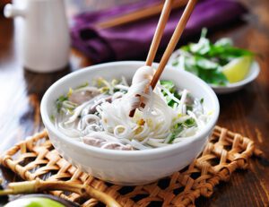 pho || vietnamese dish
